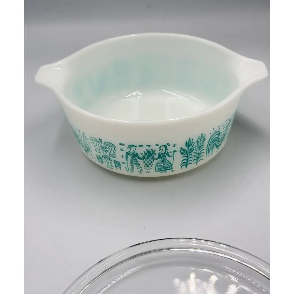 PYREX #472 Blue Amish Butterprint Turquoise Cinderella Casserole Dish READ
